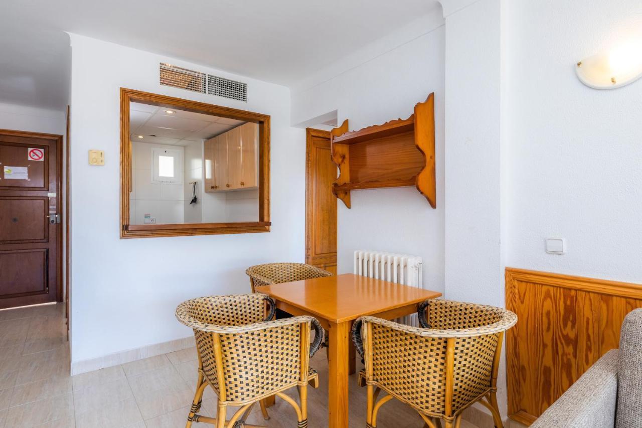 Apto Con Terraza 4 Apartment *
